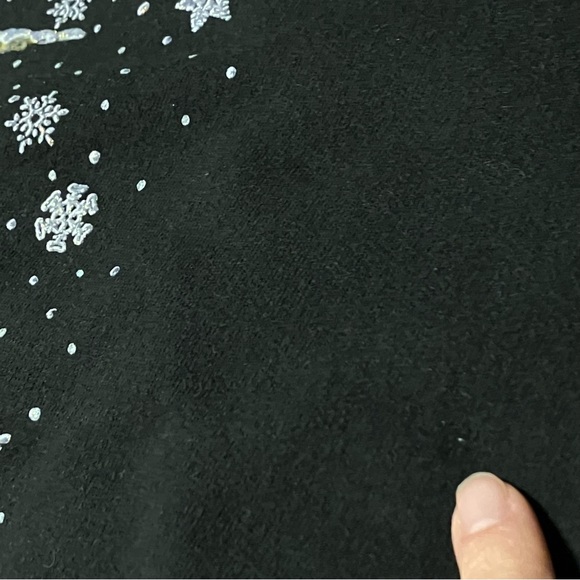 Vintage Morning Sun Red Cardinal Bird Snowflake Double Collar Holiday Sweatshirt - Picture 7 of 8